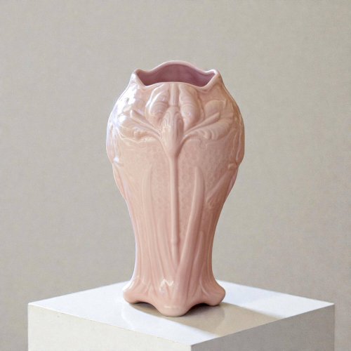 Grand vase ancien Art Nouveau en barbotine signé Salis-les-Bains