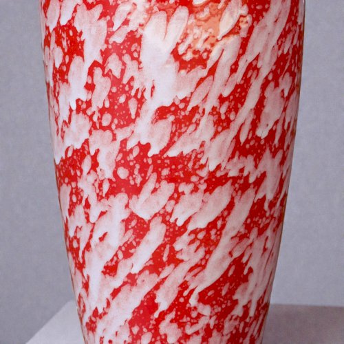 Grand vase artisanal en céramique émaillée rouge moucheté blanc