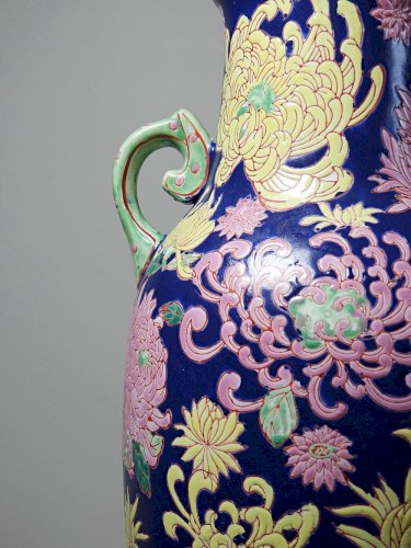 Grand vase balustre chinois vintage porcelaine émaillé à fleurs