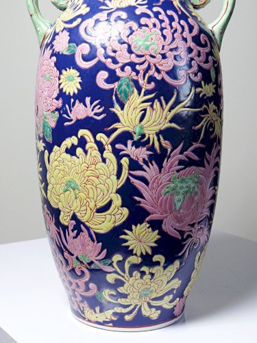 Grand vase balustre chinois vintage porcelaine émaillé à fleurs