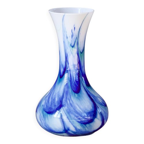 Grand vase de Murano en verre opalin soufflé flammé