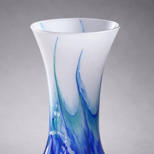 Grand vase de Murano en verre opalin soufflé flammé