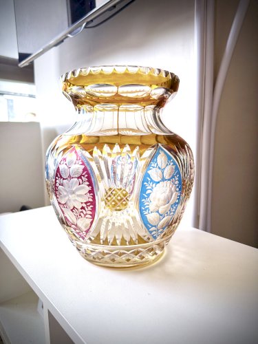 Grand vase en cristal de bohème