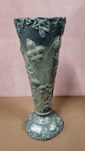 GRAND VASE EN METAL ARGENTE DE 35.7 CM DE HAUT