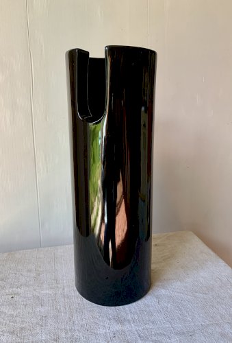 Grand vase rouleau noir design 1980