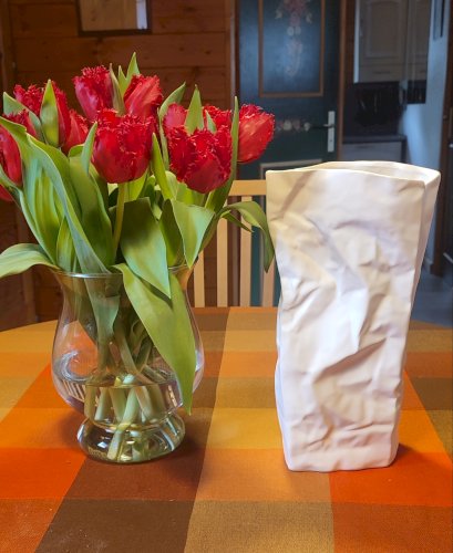 Grand vase style "Kami" blanc mât effet papier froissé 