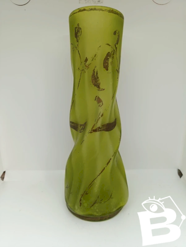 grand vase torsade legras à decor floral en etat correct