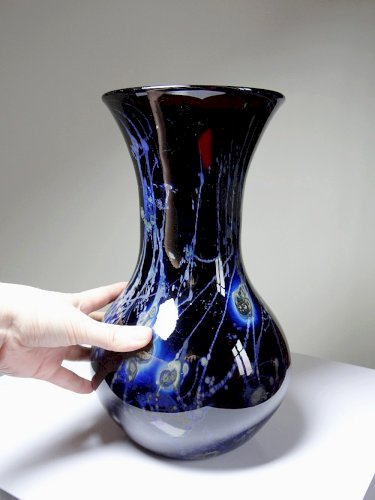 Grand vase verrerie d'art violet à inclusions paillerons d'argent vintage
