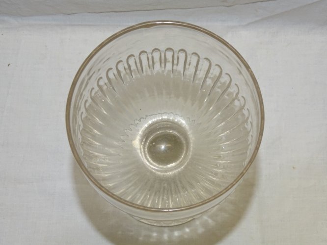 -GRAND VERRE A PIED VERRE XIXe à CÔTES VERTICALES COLLECTION VITRINE     D