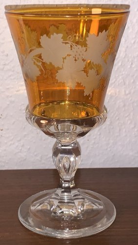 Grand verre d'apparat en cristal jaune d'argent Baccarat St Louis Bohême