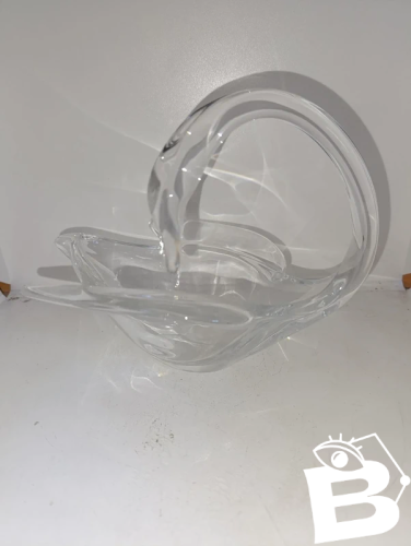 grand vide poche en cristal de vannes à decor de cygne en bon etat