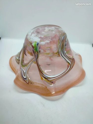 grand vide poche en verre de forme original multicouleur signé en bon etat
