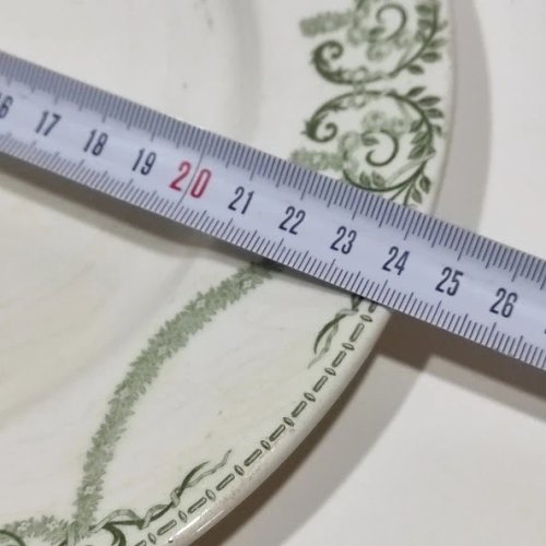 Grande assiette plate, Creil et Montereau Labrador, décor Napoléon