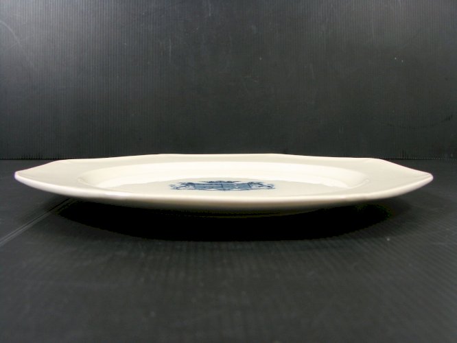 Grande Assiette Porcelaine E Bourgeois Marseille Décor Blason, Signée D- 25,7 cm