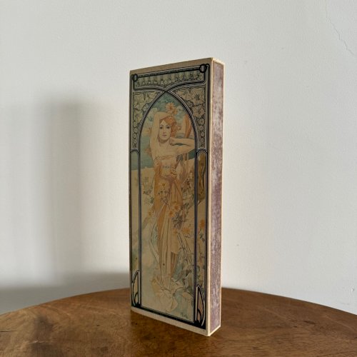 Grande boite d'allumettes décor Mucha Éclat du Jour M3504