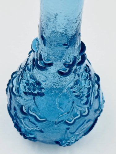 Grande bouteille vintage en verre bleu dEmpoli