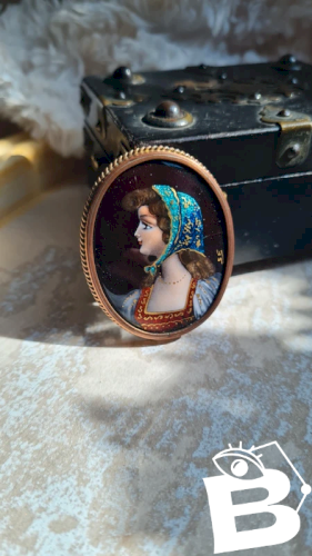 Grande Broche ancienne émaillée signée S.F bijou Paris collection