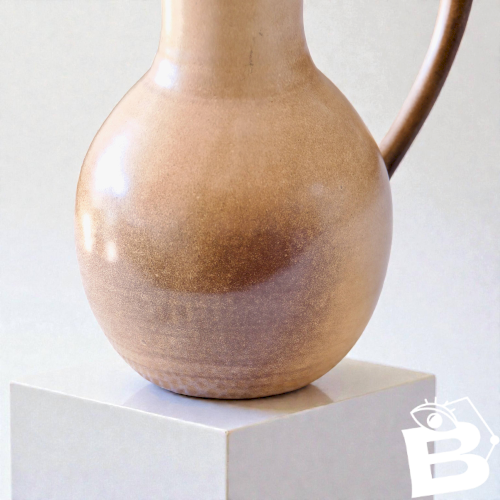 Grande carafe artisanale en grès mat