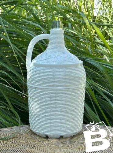Grande carafe rétro vintage blanche