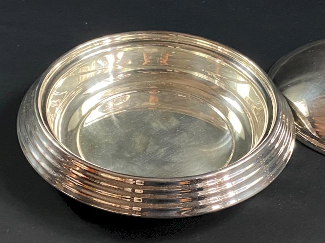 Grande cloche de service couvre-plat individuel en métal argenté