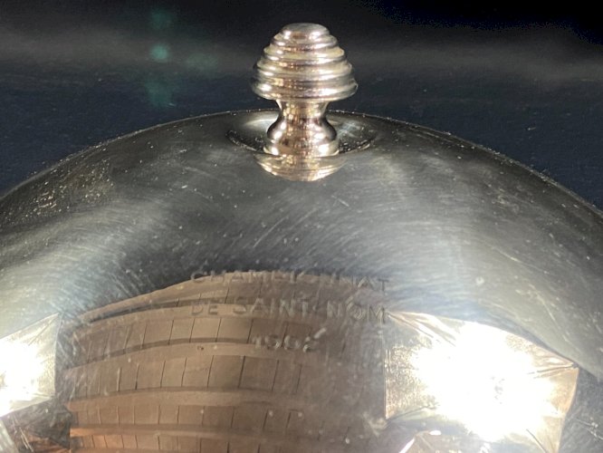 Grande cloche de service couvre-plat individuel en métal argenté