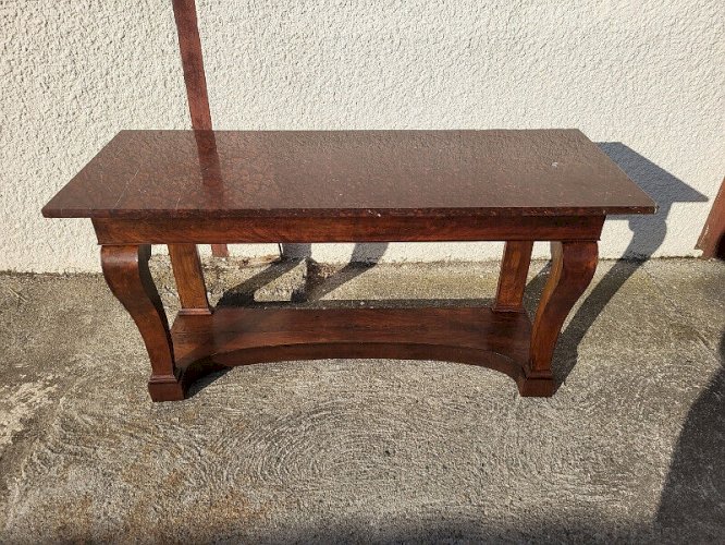 GRANDE CONSOLE A CROSSE EN ACAJOU PLATEAU MARBRE ROUGE ET BLANC DU XIX è SIECLE