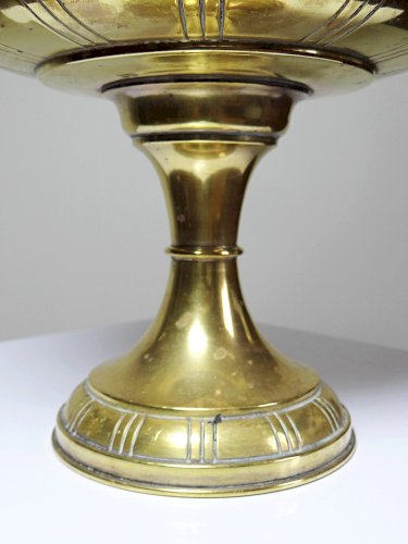 Grande coupe à fruits en laiton repoussé fleurs et papillon art déco/nouveau