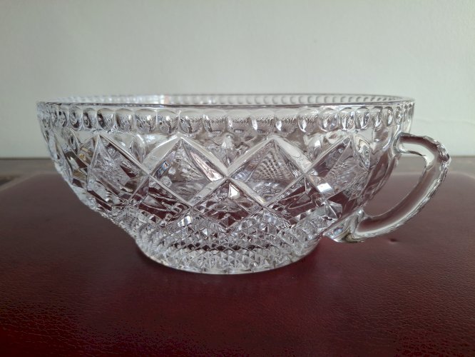 Grande coupe en cristal avec 2 anses diamètre 23 cm hauteur 9,6 cm