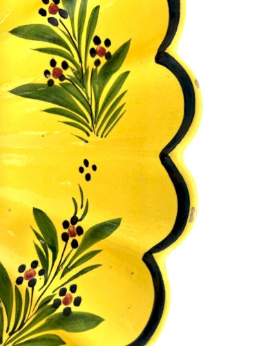 Grande coupe en faïence de Quimper – décor breton jaune – Henriot – plat rond an