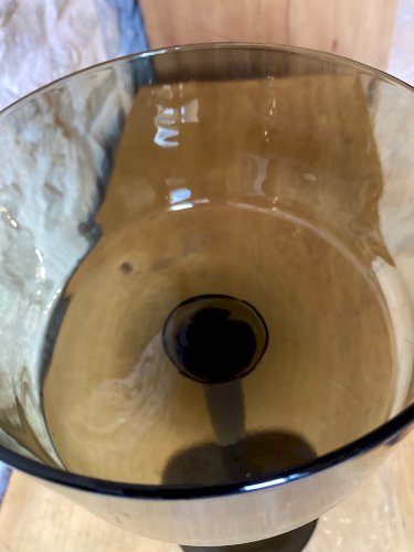 Grande coupe en verre soufflé teinté vert mousse