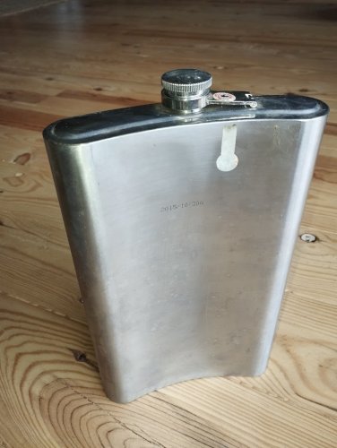 Grande flasque décorative gravée – Inscriptions chinoises – Objet symbolique sculptural