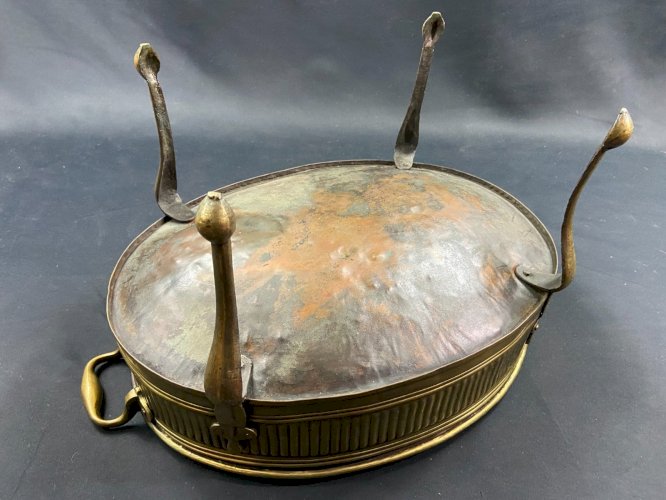 Grande jardinière quadripode à anses laiton godronné fin XVIIIe style Louis XVI