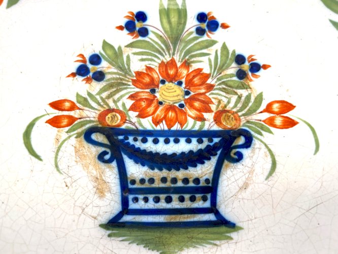 Grande jatte Saint-Clément 19e – Faïence décor fleurs – 29 cm – ancien