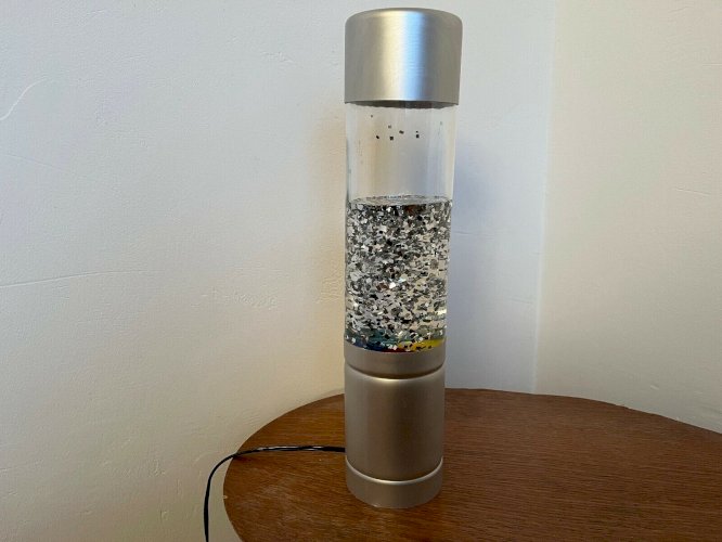 GRANDE LAMPE A PAILLETTES MULTICOLORES EN ALUMINIUM ET VERRE ANNEES 70 VINTAGE 