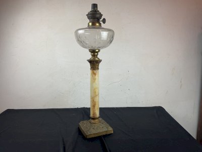 GRANDE LAMPE A PETROLE GROS TOUPIE BACCARAT CRISTAL  PIED COLONNE EMPIRE