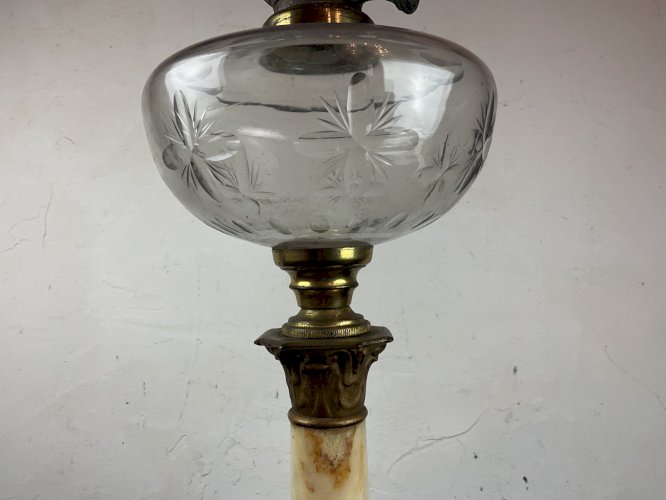 GRANDE LAMPE A PETROLE GROS TOUPIE BACCARAT CRISTAL  PIED COLONNE EMPIRE