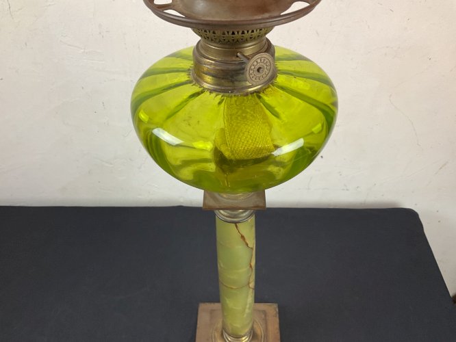 Grande lampe à pétrole style empire bronze ,Marbre onyx vert