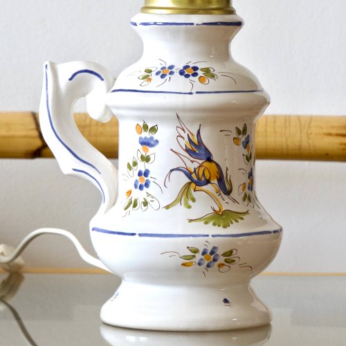 Grande lampe artisanale en faïence du Moustiers