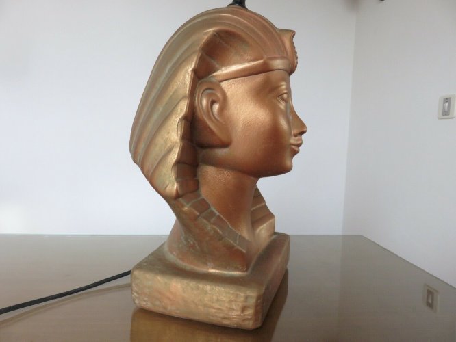 GRANDE LAMPE DE TABLE  PHARAON  EN PLATRE DORE ANNEES 70 