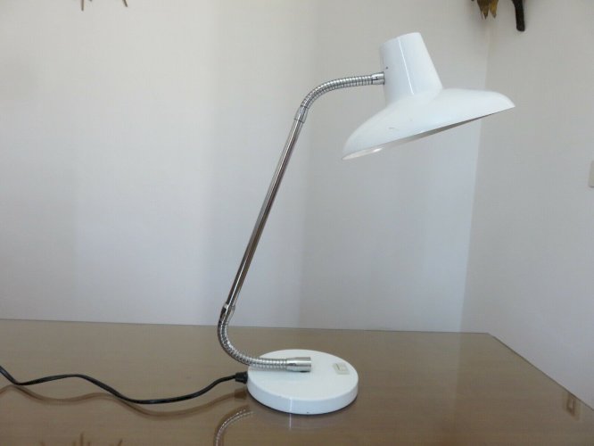 GRANDE LAMPE EN METAL LAQUE BLANC ET DOUBLE FLEXIBLE CHROME ANNEES 60 70 
