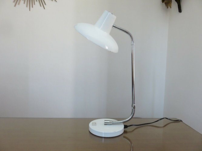 GRANDE LAMPE EN METAL LAQUE BLANC ET DOUBLE FLEXIBLE CHROME ANNEES 60 70 
