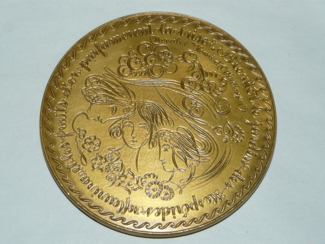 -GRANDE MEDAILLE BRONZE FLORENTIN SIGNEE Marcel Jean VOEUX ROMANTIQUES 1979