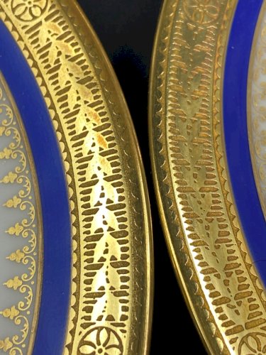 Grande paire d'appliques murales à fond de miroir en bronze de style Renaissance