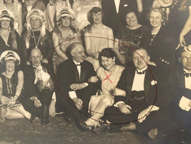 Grande Photo Argentique Dolly Van Dongen Photographie 1926 Hotel Bohy Noël Fête