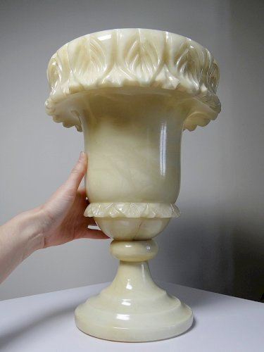 Grande potiche médicis en albatre/marbre jaunâtre style belle époque