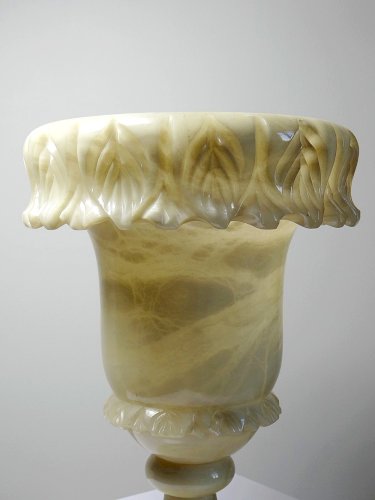 Grande potiche médicis en albatre/marbre jaunâtre style belle époque