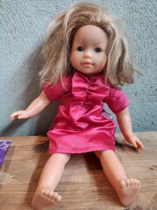 Large Corolle doll 45 cm in good condition.