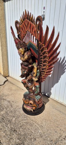 GRANDE STATUE EN BOIS SCULPTEE DE GARUDA DE 140 CM DE HAUT REF FRAN