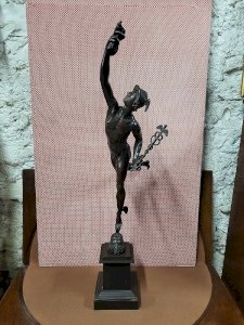 GRANDE STATUE EN BRONZE DE MERCURE VOLANT DE 84 CM DE HAUT