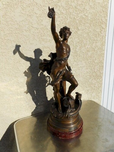 GRANDE STATUE EN REGULE "LE COMMERCE" PAR LEVY